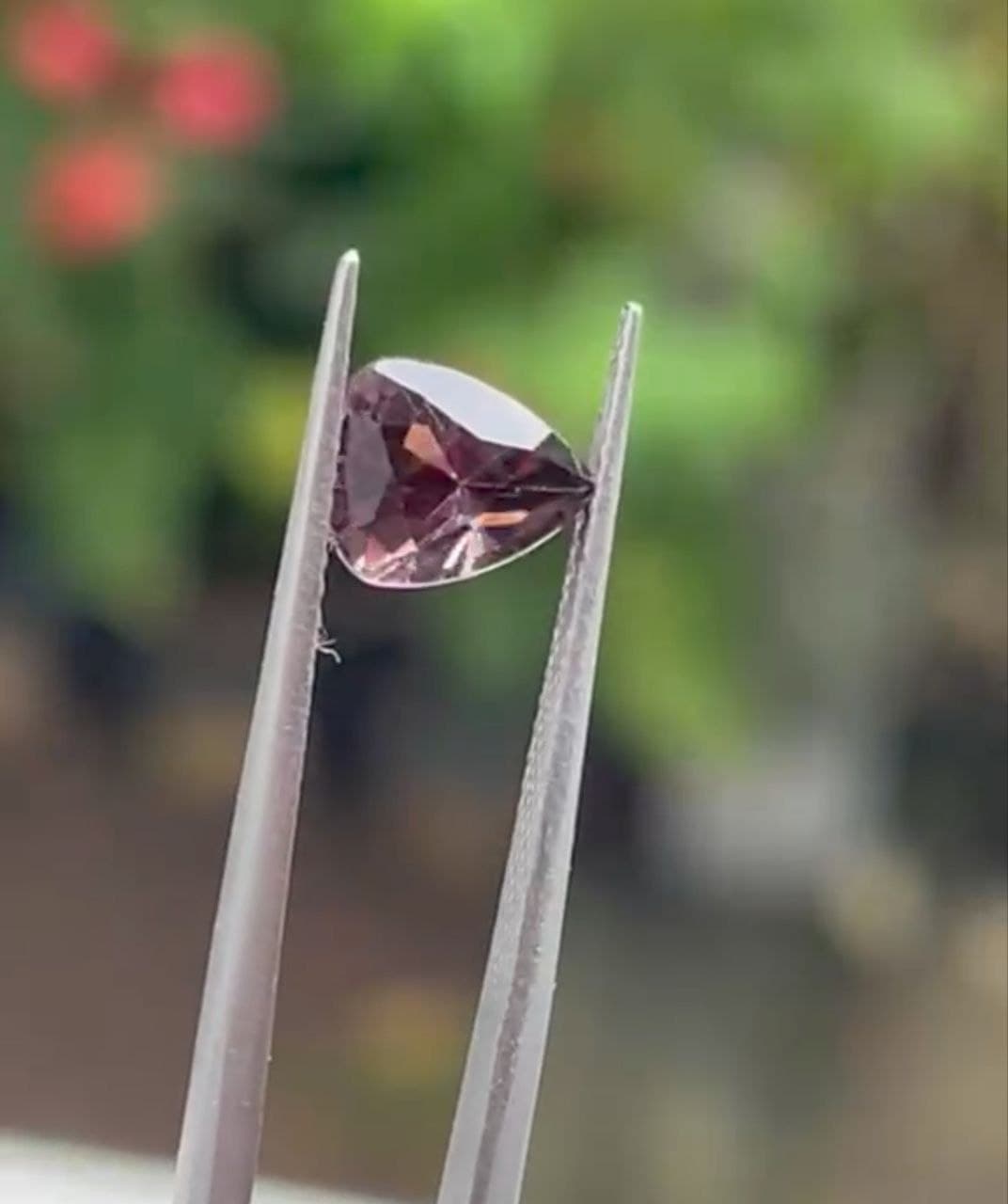 Brownish Spinel, 1.62 carat trillion from Sri Lanka